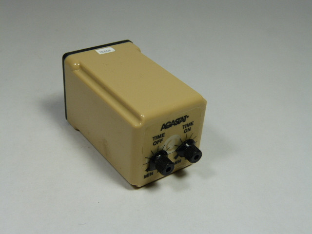 AGASTAT SRC72ANNA TIME DELAY RELAY 120VAC 1-30M 8PIN