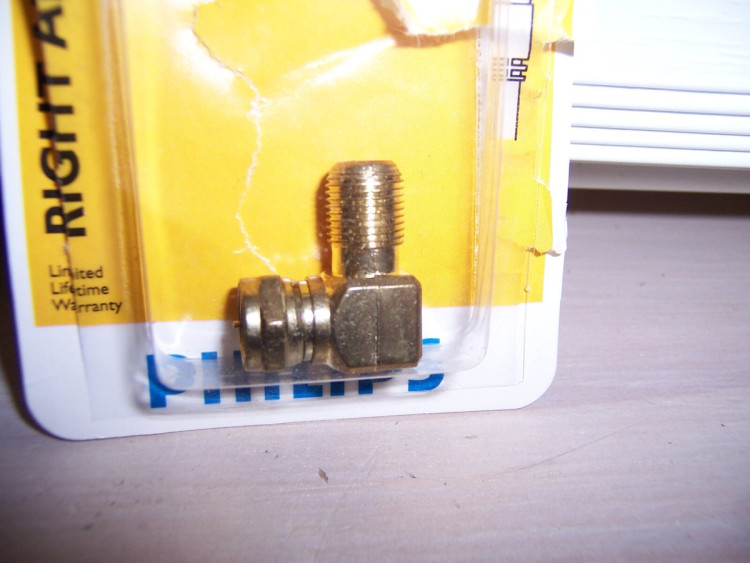 PHILLIPS PMA RIGHT ANGLE F CONNECTOR PHILLIPS PMA RIGHT ANGLE F CONNECTOR
