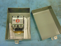 ALLEN BRADLEY 700-P401A4 RELAY,INDUSTRIAL 600V AC MAX 10 AMP MAX
