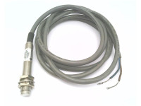 ALLEN BRADLEY 871TM-B2N12-A2 PROXIMITY SWITCH AC/DC M12 2M CABLE SS