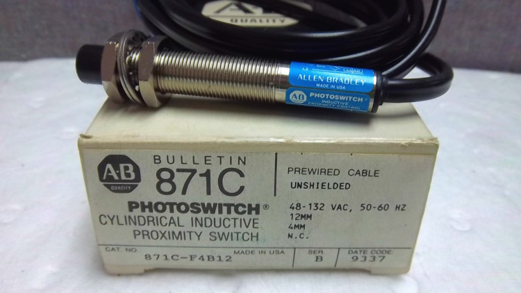 ALLEN BRADLEY 871C-F4B12 PROXIMITY SWITCH 50-60HZ 48-132VAC ALLEN BRADLEY 871C-F4B12 PROXIMITY SWITCH 50-60HZ 48-132VAC