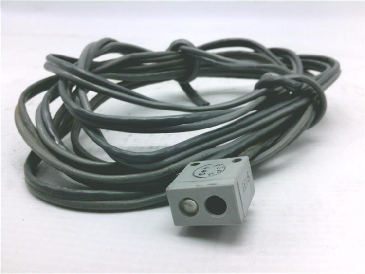 ALLEN BRADLEY 42SP1-4000 PHOTOELECTRIC SENSOR PROXIMITY SCANNER ALLEN BRADLEY 42SP1-4000 PHOTOELECTRIC SENSOR PROXIMITY SCANNER