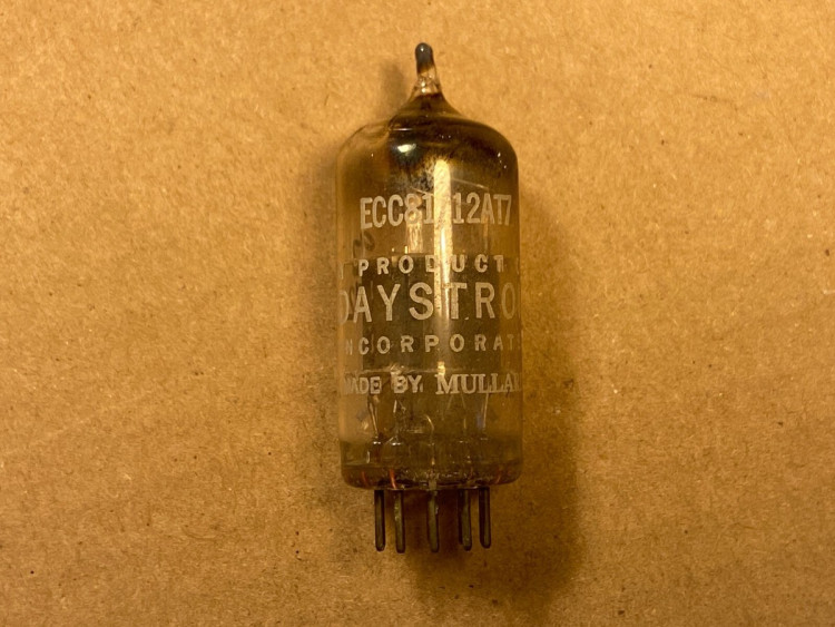 AMPEREX ECC81 ELECTRON TUBE 9PIN AMPEREX ECC81 ELECTRON TUBE 9PIN