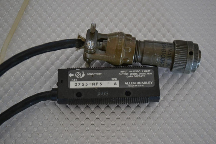 ALLEN BRADLEY 2755-NP4 SCANNER DECODER 10-30VDC 1WATT 200MA DARK OPERATE