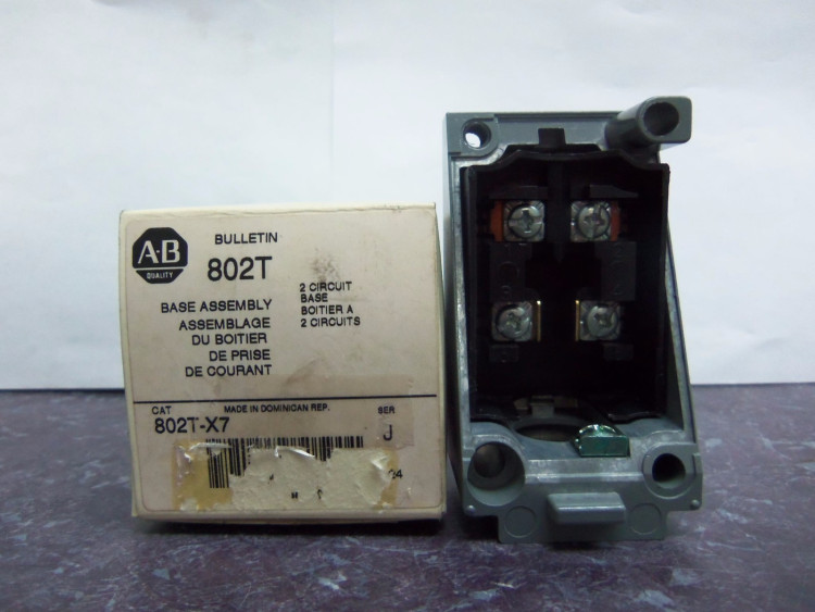 ALLEN BRADLEY 802T-X7 BASE FOR OILTIGHT LIMIT SWITCH 2CIRCUIT ALLEN BRADLEY 802T-X7 BASE FOR OILTIGHT LIMIT SWITCH 2CIRCUIT