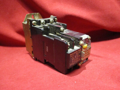 ALLEN BRADLEY 700-NPTA1 700-N INDUSTRIAL CONTROL RELAY, RELAY W/ PNEUMATIC TIMING ATTACHMENT (RELAY HAS NO CONTACTS), 110V 50HZ / 120V 60HZ ALLEN BRADLEY 700-NPTA1 700-N INDUSTRIAL CONTROL RELAY, RELAY W/ PNEUMATIC TIMING ATTACHMENT (RELAY HAS NO CONTACTS), 110V 50HZ / 120V 60HZ