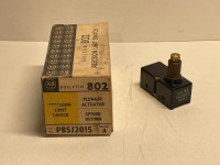 ALLEN BRADLEY 802-PBSJ20-15 LIMIT SWITCH PLUNGER ACTUATOR SPRING RETURN