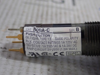 ALLEN BRADLEY 800A-C2DG24C PUSHBUTTON 125V AC 1 AMP MAX