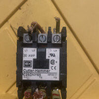 CUTLER HAMMER CONTACTOR 3POLE