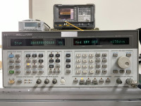 AGILENT 8644A PREC SGL GENER