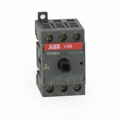DISCONNECT SWITCH 40AMP 3POLE 600VAC DOOR DISCONNECT SWITCH 40AMP 3POLE 600VAC DOOR