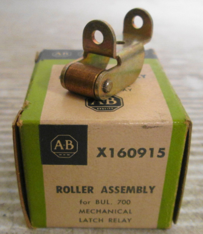 ALLEN BRADLEY X160915 ROLLER ASSEMBLY FOR LATCH RELAY ALLEN BRADLEY X160915 ROLLER ASSEMBLY FOR LATCH RELAY