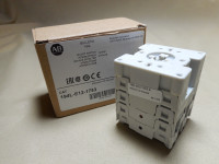 ALLEN BRADLEY 194L-E12-1753 CONTROL AND LOAD SWITCH, FRONT/DOOR MOUNTING-SCREW FIXING, 12A, ON-OFF SWITCH, 90 DEGREES, 0-1, 0H.9, 3 POLES