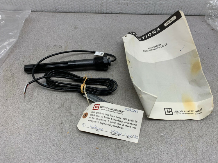 LEEDS & NORTHRUP CONDUCTIVITY CELL INSERTION CONSTANT25 NICKEL 7FT LEEDS & NORTHRUP CONDUCTIVITY CELL INSERTION CONSTANT25 NICKEL 7FT