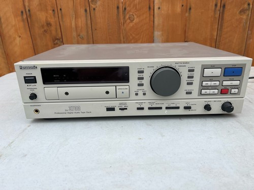PANASONIC  DIGITAL AUDIO TAPE DECK RECORDER 35WATT 120V 60HZ
