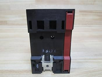 SIEMENS 3VU1-300-1MG00 STARTER MOTOR PROTECTOR 1-1.6AMP 3P 690VAC 1NO/1NC SIEMENS 3VU1-300-1MG00 STARTER MOTOR PROTECTOR 1-1.6AMP 3P 690VAC 1NO/1NC