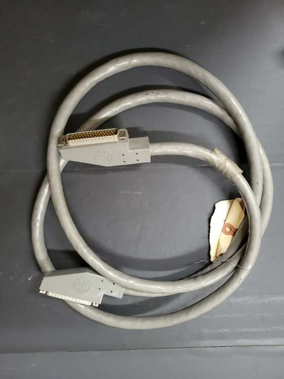 ALLEN BRADLEY 1771-CB CABLE ASSEMBLY 2METER PLC-2