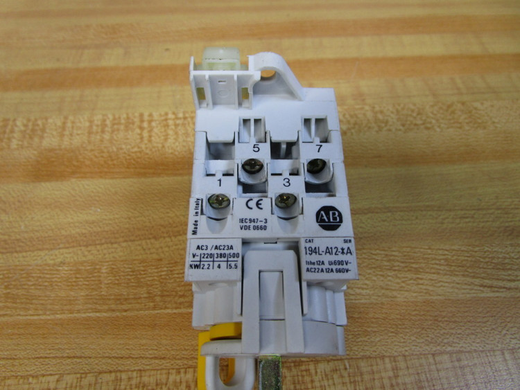 ALLEN BRADLEY 194L-A12-1754 CONTROL AND LOAD SWITCH, BASE/DIN-RAIL MOUNTING, 12A, ON-OFF SWITCH, 90 DEGREES, 0-1, 0H.9, 4 POLES ALLEN BRADLEY 194L-A12-1754 CONTROL AND LOAD SWITCH, BASE/DIN-RAIL MOUNTING, 12A, ON-OFF SWITCH, 90 DEGREES, 0-1, 0H.9, 4 POLES