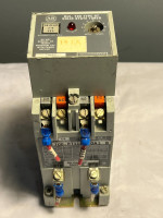 ALLEN BRADLEY 700-RT11P110A1 TIMER .05-2SEC 4P 2NO/NC 110-120VAC SOLID STATE