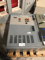 ALLEN BRADLEY 1336-B010-EOD-L3-S1 DRIVE 17AMP 3PH 380/460VAC OPEN IP00