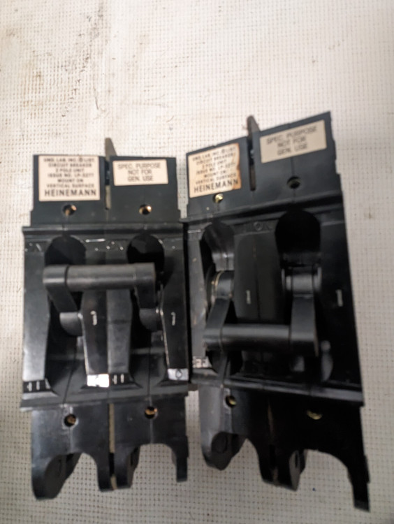 CIRCUIT BREAKER 20AMP 2POLE 240VAC CIRCUIT BREAKER 20AMP 2POLE 240VAC