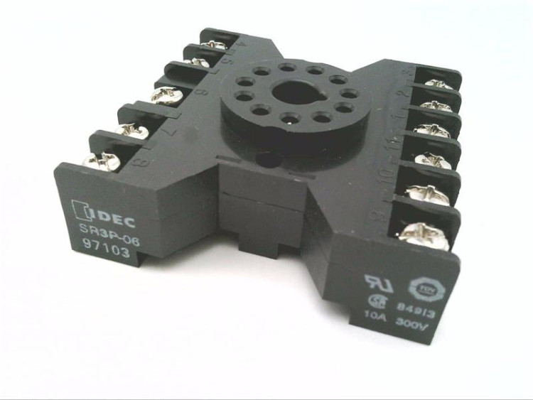 ACTION INSTRUMENTS MD11-0000 11 PIN DIN MOUNT SOCKET ACTION INSTRUMENTS MD11-0000 11 PIN DIN MOUNT SOCKET