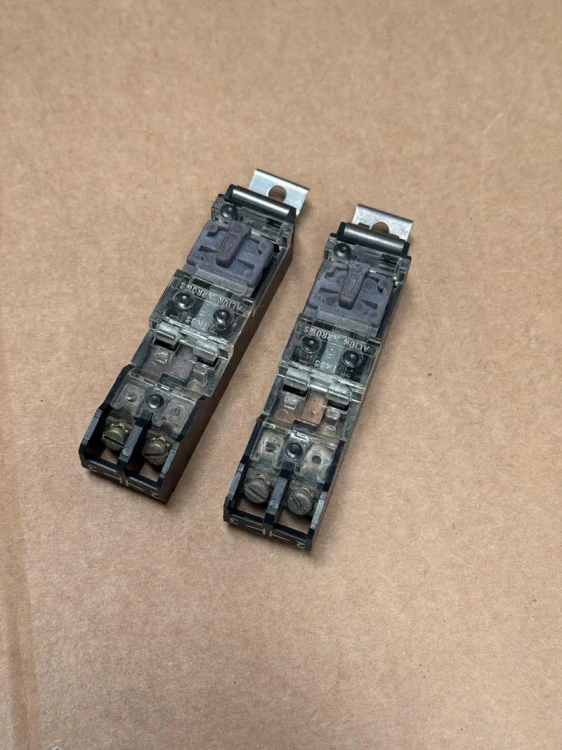 ALLEN BRADLEY 40495-458-04 AUXILIARY CONTACT 1NO 600VAC SIZE-0-5 ALLEN BRADLEY 40495-458-04 AUXILIARY CONTACT 1NO 600VAC SIZE-0-5