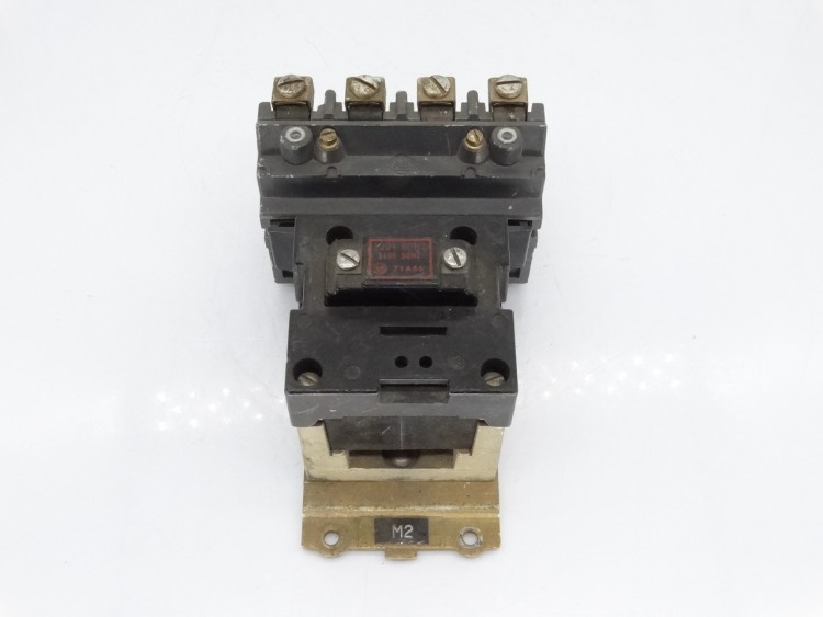 ALLEN BRADLEY 702-BOD-93 CONTACTOR 27AMP 3POLE 120VAC 3PHASE SIZE1 1NO AUX