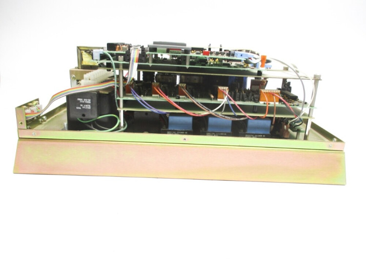 ALLEN BRADLEY 1336-B015-EOE-FA2-L3-S1 15HP, 460V 3PHASE CTRLR ALLEN BRADLEY 1336-B015-EOE-FA2-L3-S1 15HP, 460V 3PHASE CTRLR
