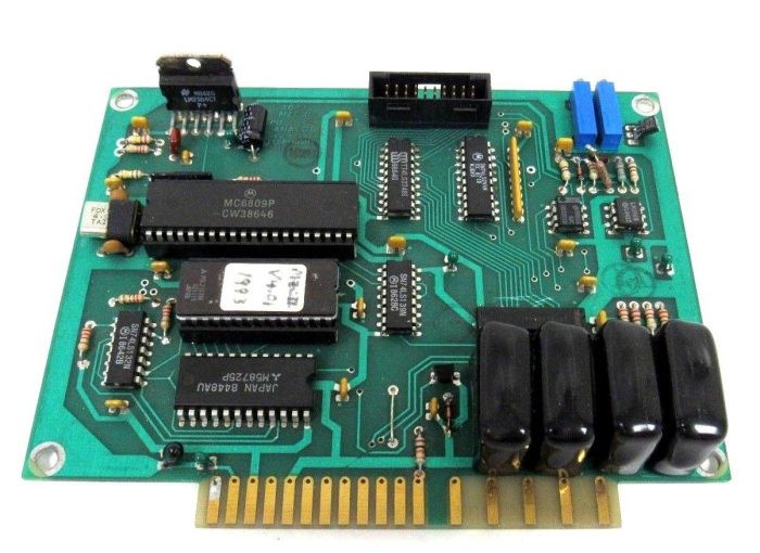 ADVANTAGE ELECTRONICS 3053A CPU ANALOG MZC II MULTI-ZONE CHILLER BOARD 880205
