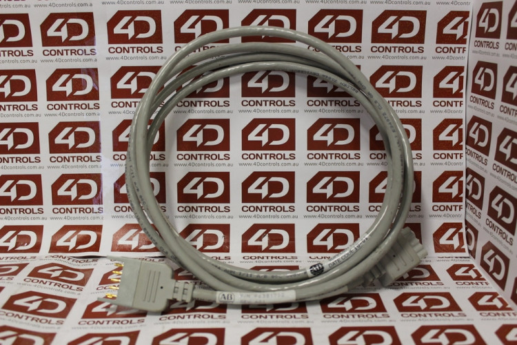 ALLEN BRADLEY 96881702 INTERFACE CABLE 5PIN 8FEET