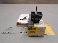 ALLEN BRADLEY 895-A2M AUXILIARY CONTACT FOR DISCONNECT SWITCH NO CONTACT
