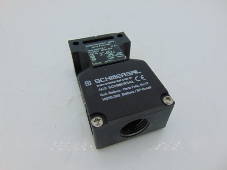 SCHMERSAL AZ-16-12ZVRK-M20 SAFETY INTERLOCK SWITCH 4AMP 230VAC SCHMERSAL AZ-16-12ZVRK-M20 SAFETY INTERLOCK SWITCH 4AMP 230VAC