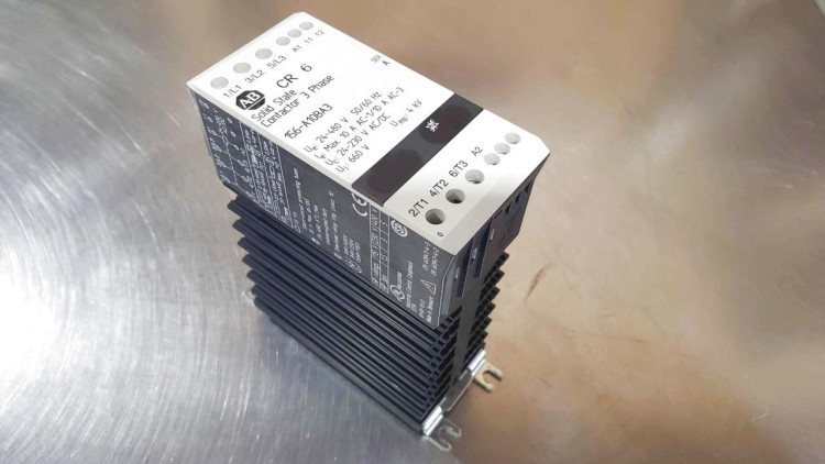 ALLEN BRADLEY 156-A10AB3 156 SOILD STATE CONTACTOR, 10 AMPERES, LINE VOLTAGE 24-230V AC, CONTROL VOLTAGE 5-24 V DC, THREE PHASE