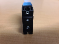 AIRPAX IELBX1172100M3V CIRCUIT PROTECTOR, HYD-MAG, 1P, 250V 10A; INPUT VOLTAGE VAC:250V; NO. OF POLES:1; CURRENT RATING:10A; INTERRUPTING CAPACITY:7.5KA; DIELECTRIC STRENGTH