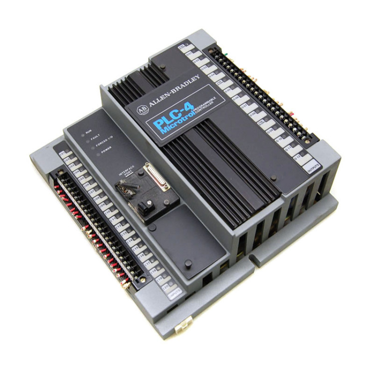 ALLEN BRADLEY 1773-L1A PLC 4MIC .2AMP 120VAC 50/60HZ