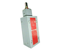 ALLEN BRADLEY 802XR-BAF7 SWITCH,LIMIT 600V AC MAX 5 AMP MAX