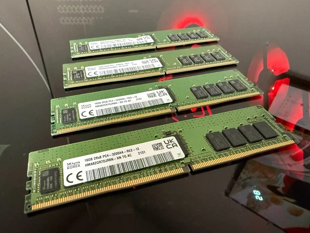 IBM Express 2GB (1x2GB, 1Rx4, 1.5V) PC3-10600 CL9 ECC DDR3 1333MHz LP RDIMM (x3400M3/x3500M3/x3550M3/x3620M3/x3650M3) (49Y1434) IBM Express 2GB (1x2GB, 1Rx4, 1.5V) PC3-10600 CL9 ECC DDR3 1333MHz LP RDIMM (x3400M3/x3500M3/x3550M3/x3620M3/x3650M3) (49Y1434)