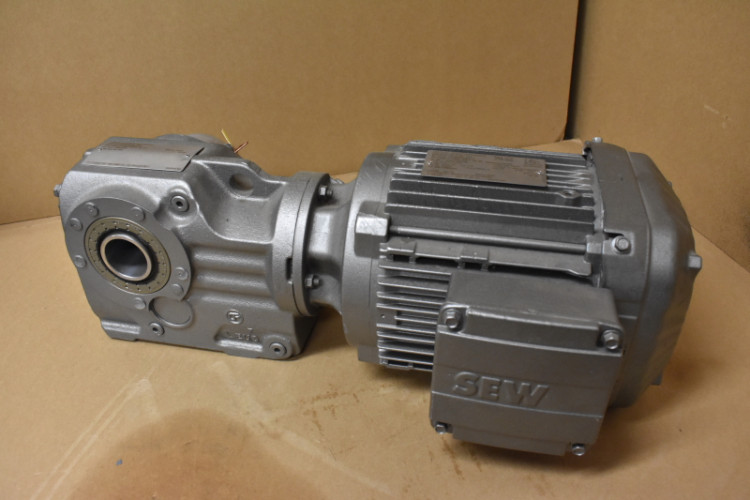 SEW EURODRIVE R47DT90S48MG2HR GEAR MOTOR SEW EURODRIVE R47DT90S48MG2HR GEAR MOTOR