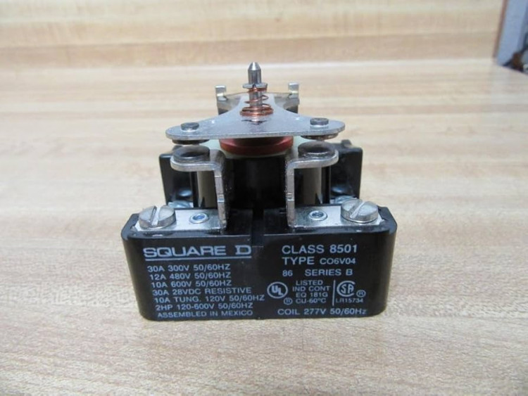 GROUPE SCHNEIDER 8501-CO6V04  RELAY 600VAC 10AMP TYPE C +OPTIONS