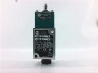 ALLEN BRADLEY 802M-DJ1 SWITCH,LIMIT 600V AC MAX 10 AMP MAX