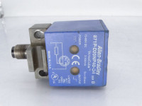 ALLEN BRADLEY 871P-D20NP40-D4 PROXIMITY SENSOR, 3-WIRE DC STANDARD BARREL, 40MM HEAD SIZE, CUBE OR RECTANGULAR, WITHOUT TOUGHCOAT/WELD-SLAG RESISTANT FINISH, 20MM SENSING DISTANCE,