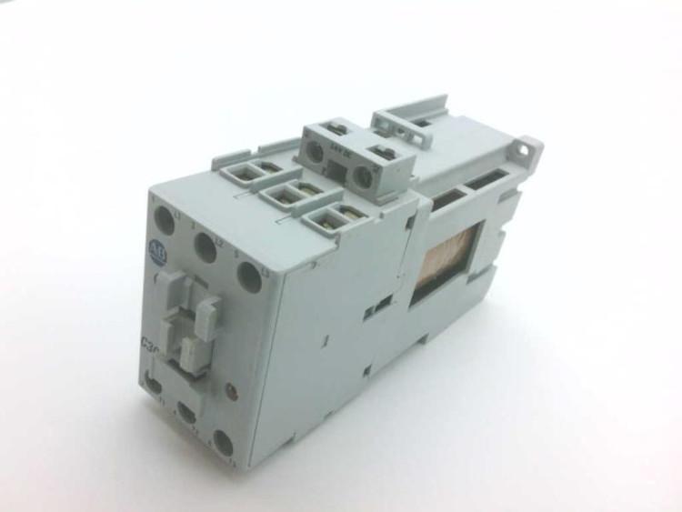 ALLEN BRADLEY 100-C30ZJ01 CONTACTOR, SCREW TERMINALS, 15KW/400V, COIL 2 TERMINALS, COIL TERMINALS AT LINE SIDE, CONTROL VOLTAGE 24V DC, 1 N.C. AUXILIARY CONTACT, SINGEL PACK