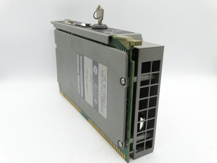 ALLEN BRADLEY 1772-LW-D PROCESSOR MINI PLC-2/17 WO/POWER SUPPLY
