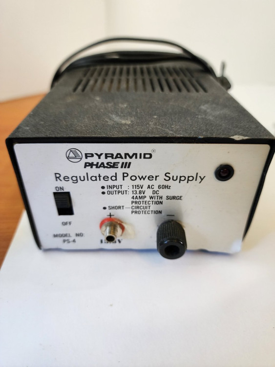 POWER SUPPLY 3AMP 13.8VDC 4AMP-SURGE