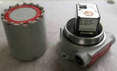 ACTION INSTRUMENTS 1280-2000-P ACTIONPAK WITH THERMOCOUPLE INPUTS TOP SET DPDT 5A ACTION INSTRUMENTS 1280-2000-P ACTIONPAK WITH THERMOCOUPLE INPUTS TOP SET DPDT 5A
