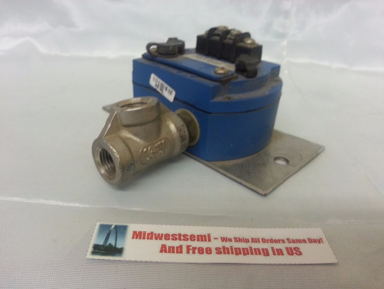 ACTION INSTRUMENTS T621-0054N TRANSMITTER 0-400F TRANSPAK ACTION INSTRUMENTS T621-0054N TRANSMITTER 0-400F TRANSPAK