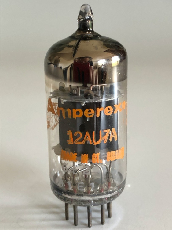 AMPEREX 12AU7A-ECC82 VACUUM TUBE 9PIN AMPEREX 12AU7A-ECC82 VACUUM TUBE 9PIN