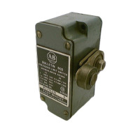 ALLEN BRADLEY 802-PASJ2-15 LIMIT SWITCH ROLLER LEVER SPRING RETURN