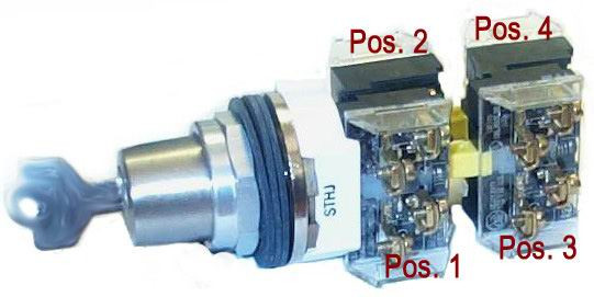 ALLEN BRADLEY 800T-J69KE7B 30.5MM TYPE 4/13 3 POS. CYL. LOCK SEL. SWITCH, SPRING RTN FR/ RIGHT, LOCK LEFT, STD. KEY, D018 KEY
